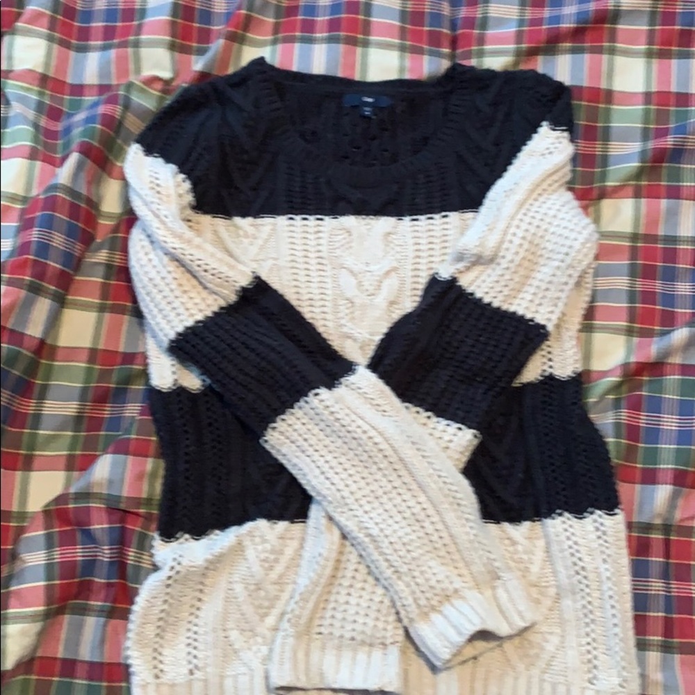 GAP knit sweater